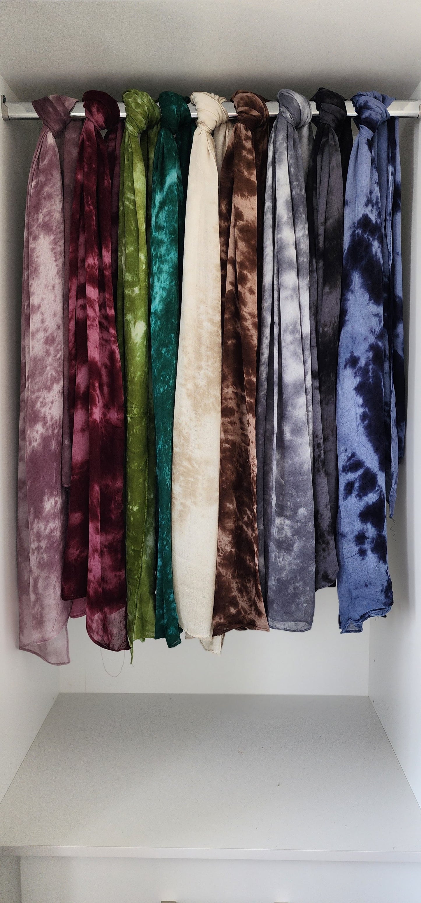 Tie Dye Modal