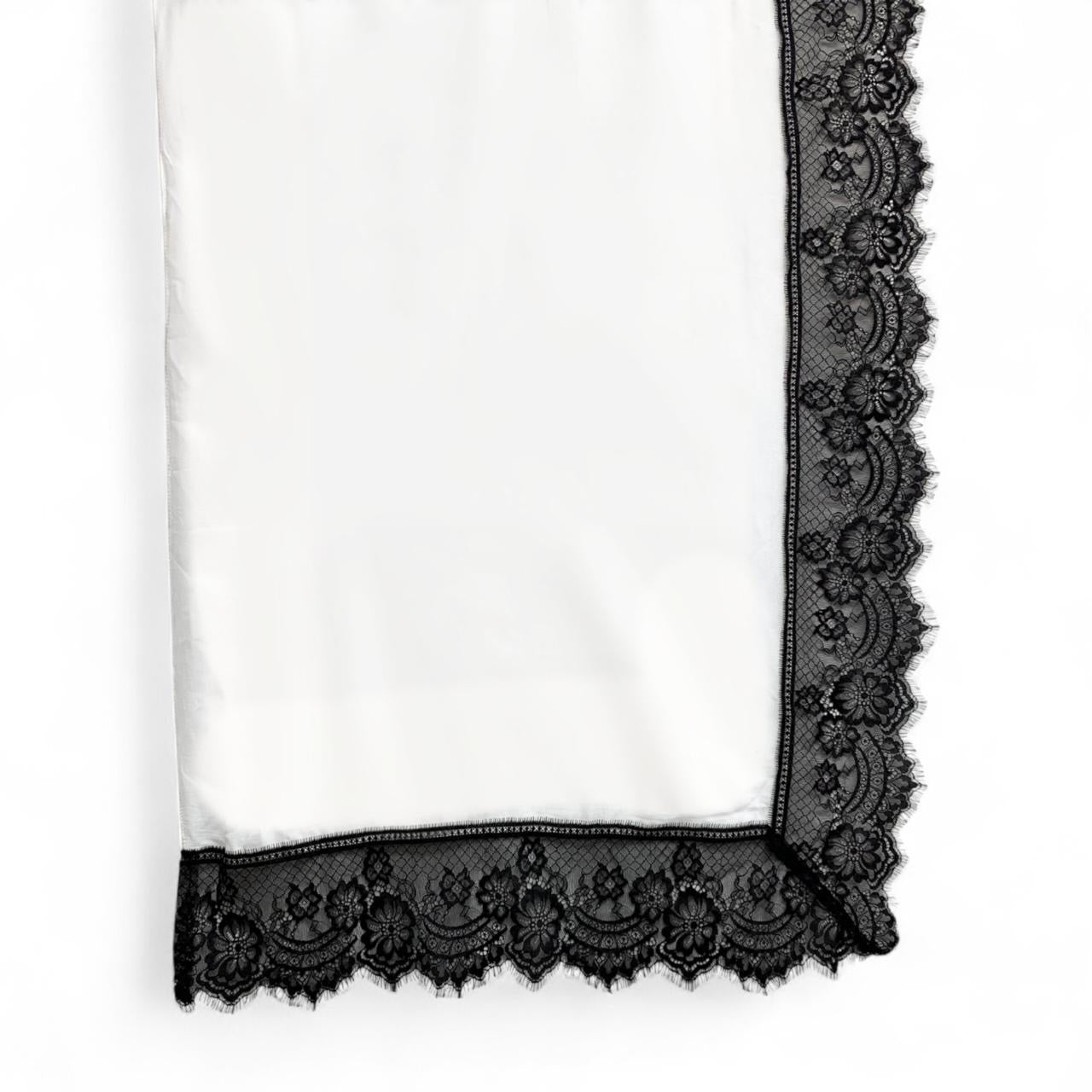 Lace Modal