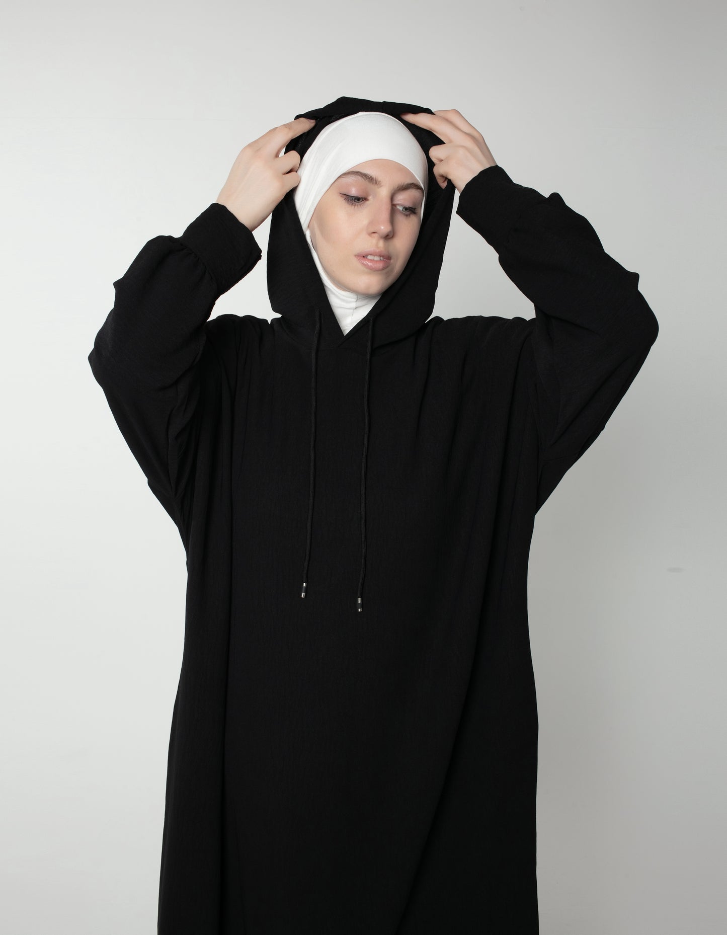 HOODED ABAYA