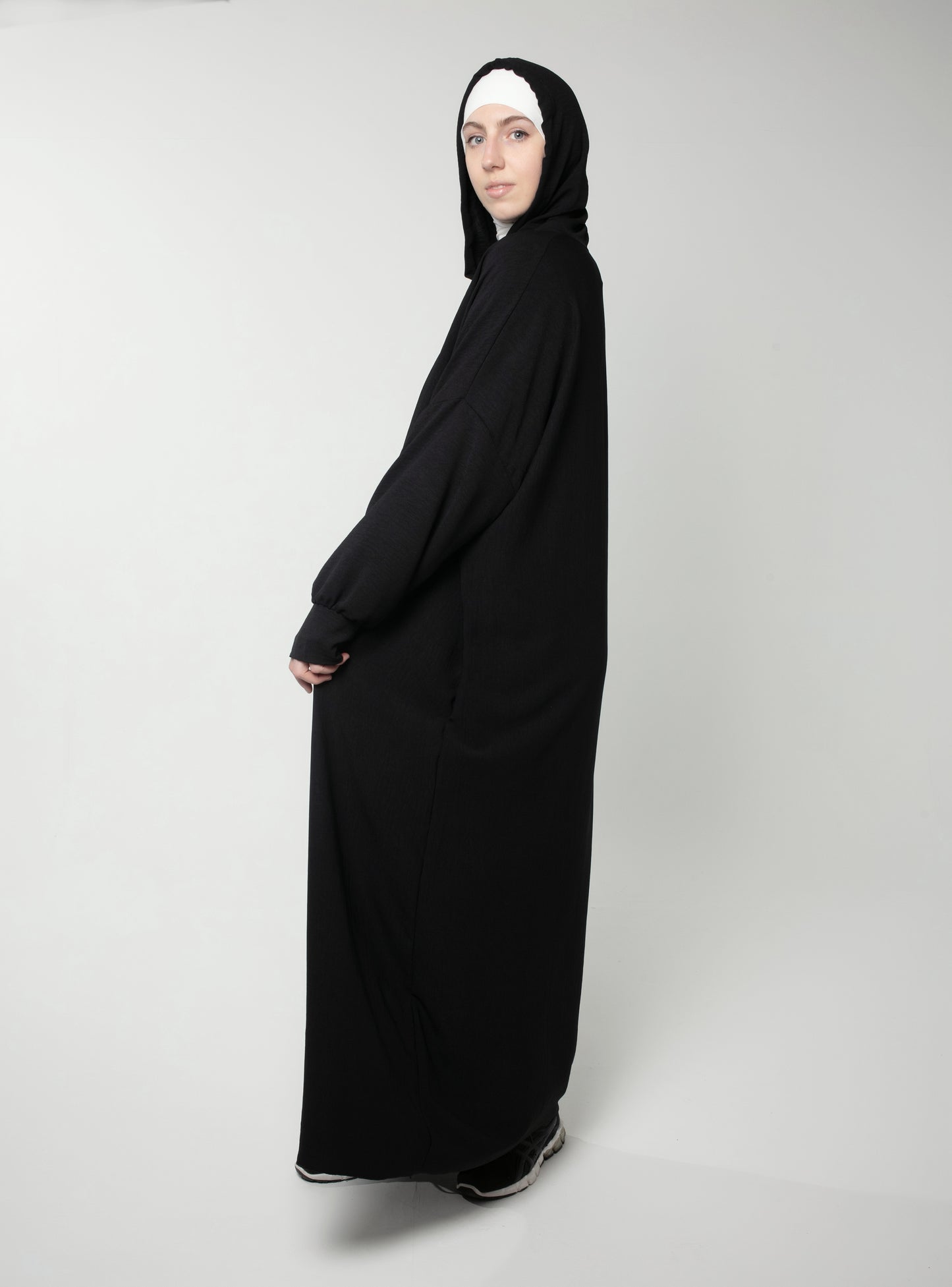 HOODED ABAYA